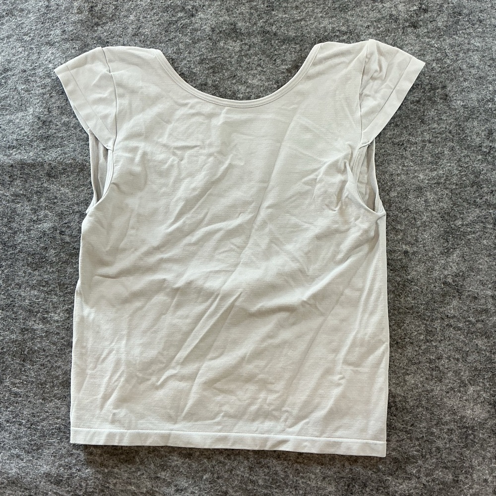 Solaí Women’s Scoop Neck Cap Sleeve Top - White Size S/M